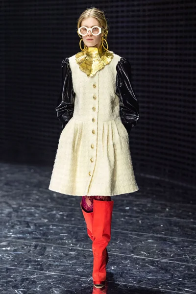 Look 75